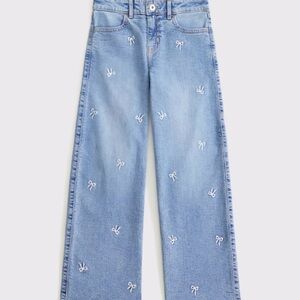 Abercrombie Kids Light Blue Wide Leg Jeans with White Embroidery Size 13/14 Sht